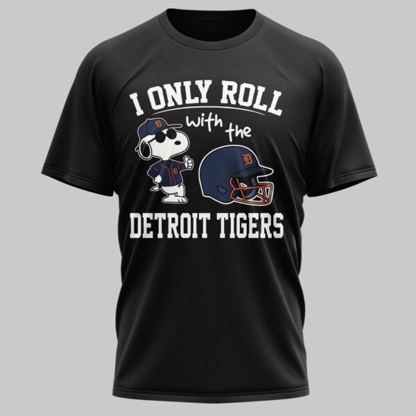 Alternative view of Detroit Tigers x snoopy Mars Premium T-Shirt PL04