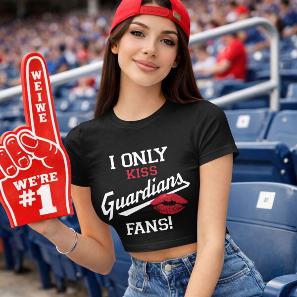 Alternative view of Cleveland Guardians Cropped Naval-Baring Shirt 010