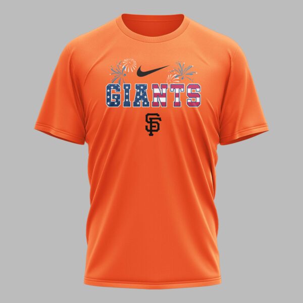 Alternative view of San Francisco Giants 250th Freedom Anniversary Snoopy & Charlie Friendship Premium T-Shirt PH00003